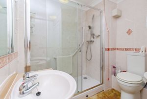 BATHROOM- click for photo gallery